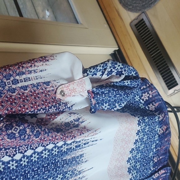 Candie's Long Sleeve Casual Vneck Button Down Sz. M Blouse Tunic - Picture 5 of 13